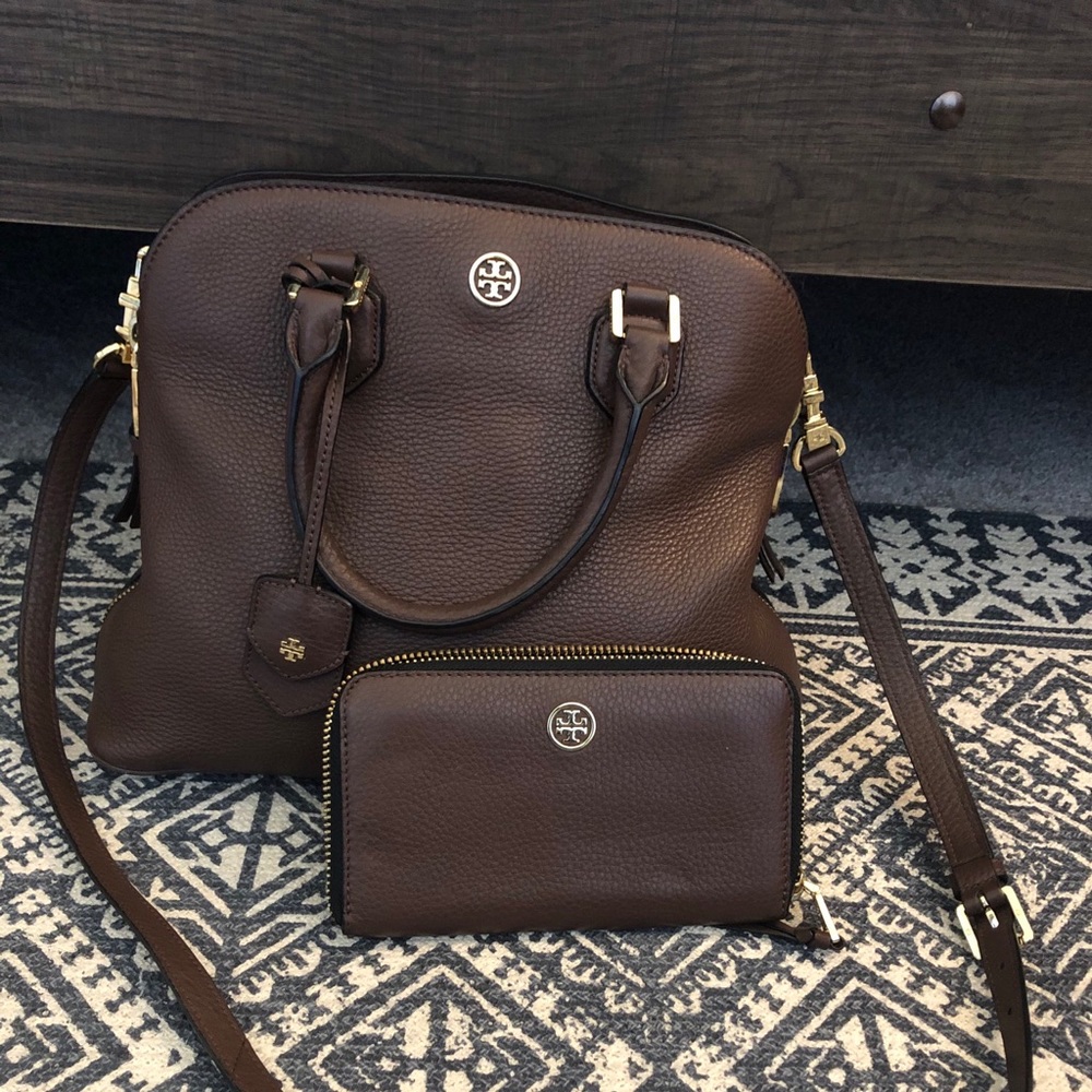 Brown Tory Burch bag and wallet